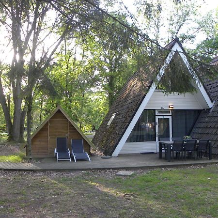 Bungalows Bospark Te Stramproy エクステリア 写真